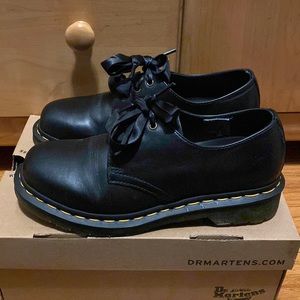 Doc Martens 1461 with silk laces